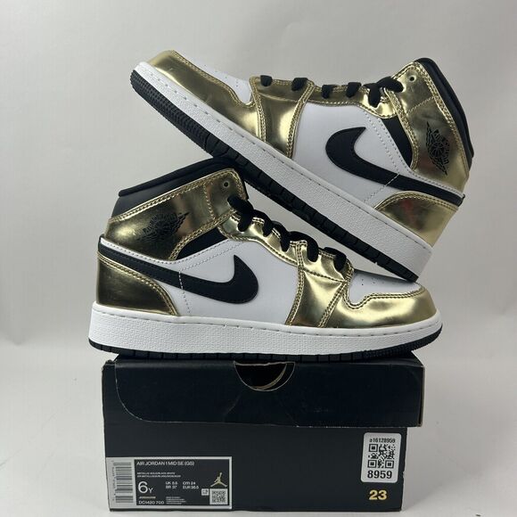 aj1 mid metallic gold